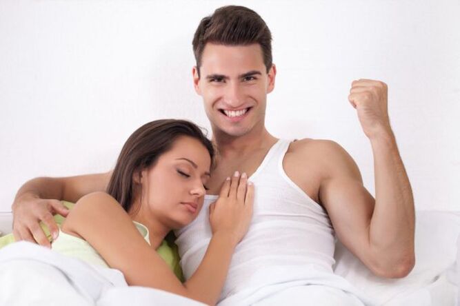 Мужчина улучшает свою интимную жизнь, увеличивая потенциал дома